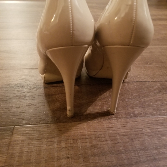 Aldo Nude small platform patent heels - Picture 4 of 4
